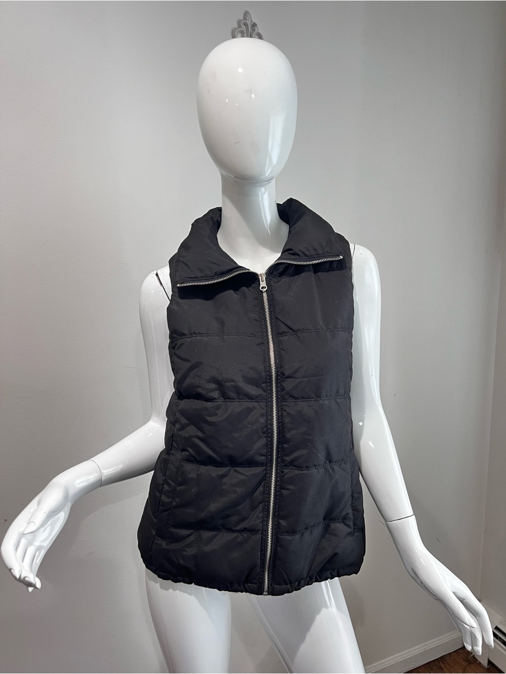 Old Navy Black Quilted Puffer Vest with High Collar